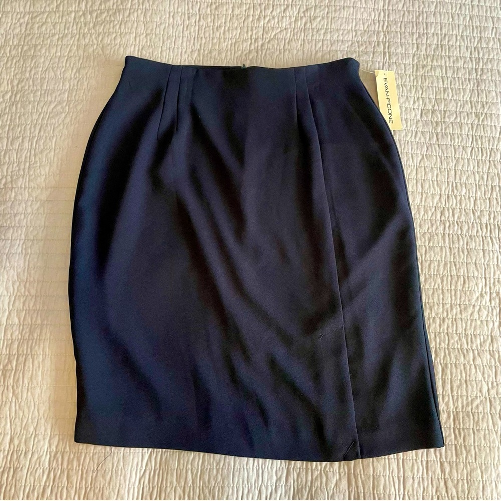 NWT - Evan-Picone Navy Blue Skirt - 16